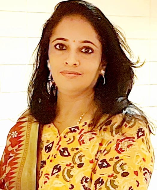विधवाओं की गरिमा का प्रश्न हम सबकी ज़िम्मेदारी –अब समाज को जवाब देना होगा: लेखिका: अनुराधा मीना