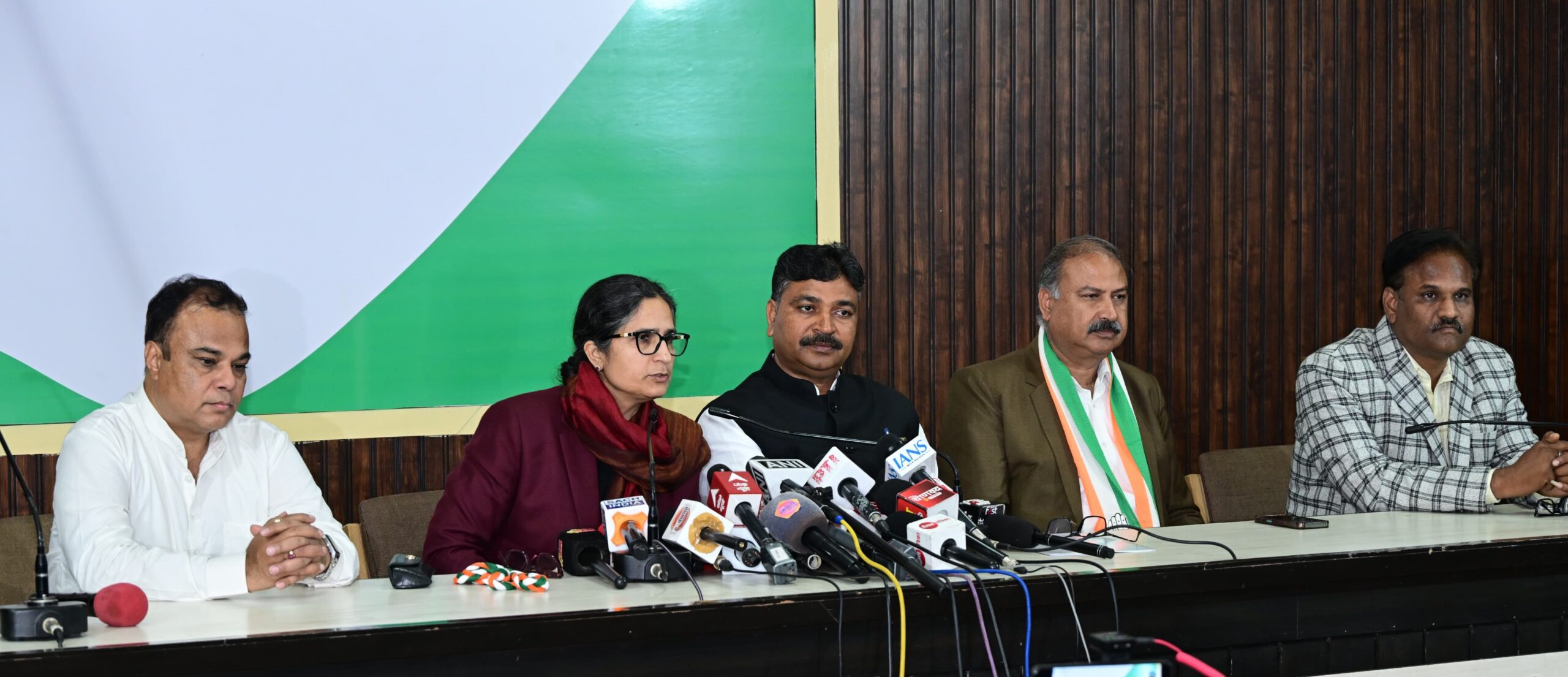 IMG 20251222 191358 487 scaled Press Conference